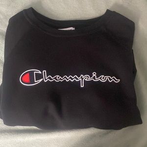 NEVER WORN CHAMPION CREWNECK!